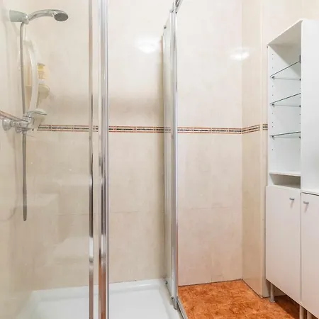 Piso 3 Plaza De Garaje Privada Y Grat Daire