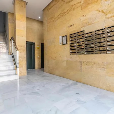 Piso 3 Plaza De Garaje Privada Y Grat * Almería
